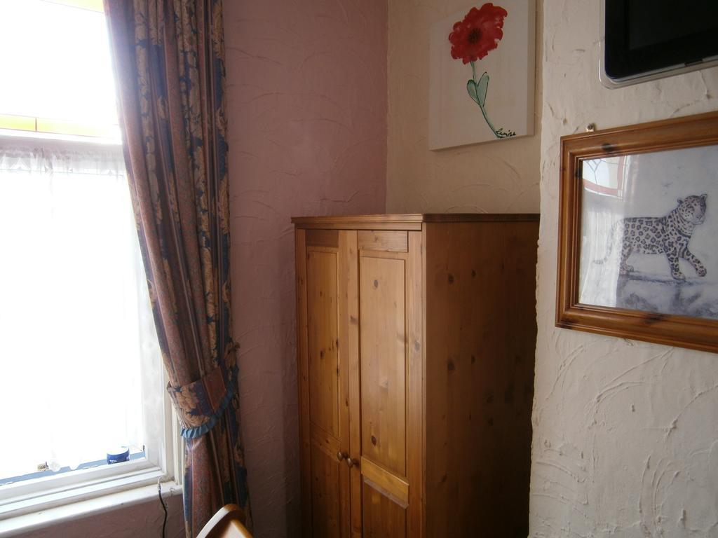 Guesthouse The Royale Hotel Blackpool Habitación foto